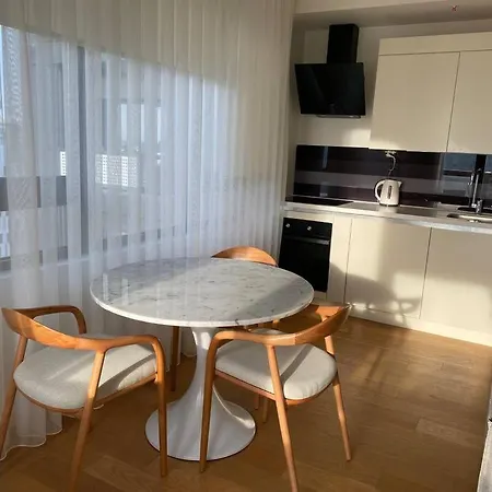 דירה Scandinavian Brand New 2 Bedroom *